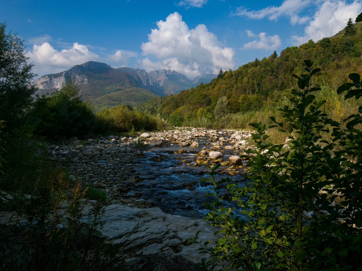 Image de r&eacute;f&eacute;rence canonique &middot; 6 octobre 2026 &middot; Le Tanaro, Garessio (CN)